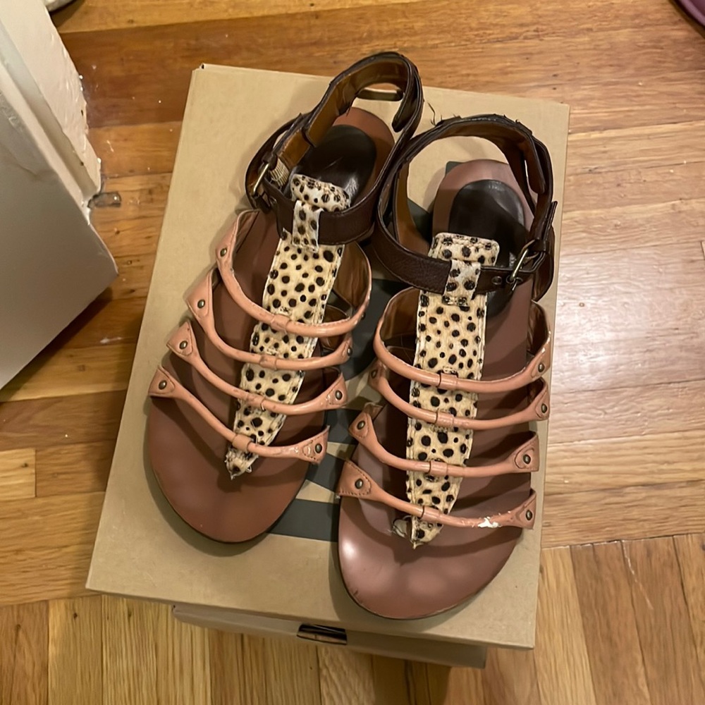 Pink brown and cheetah Enzo Angiolini sandals size 7